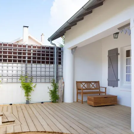 Holiday home Ravissante Maison 300 Metres De La Notre-Dame-de-Monts